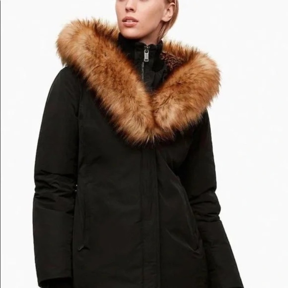 Aritzia Babaton Julian Parka size Small
